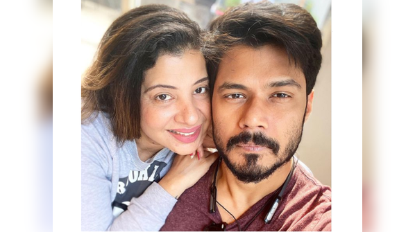 Sambhavna Seth - Avinash Dwivedi
