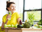 ​5 bedtime drinks to help you lose weight in your sleep