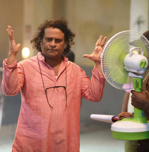 Hareesh Peradi Pictures