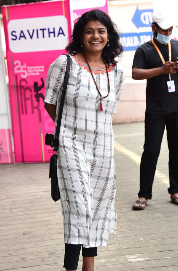 Satheesh Wallpapers