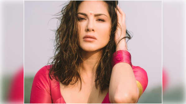 Sunny Leone and family