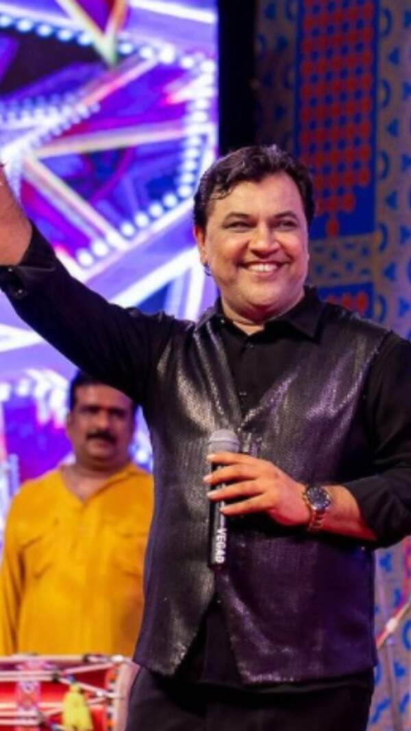 Kirtidan Gadhvi Pictures