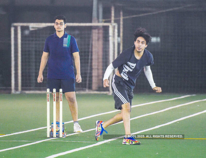 Aryan Khan and Ahan Shetty take some time off and play cricket on turf