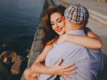 Body languages that indicate a healthy marriage, according to experts