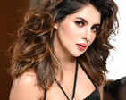 Glamorous pictures of Paayel Sarkar, who joined BJP
