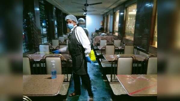 Andheri hotel sealed