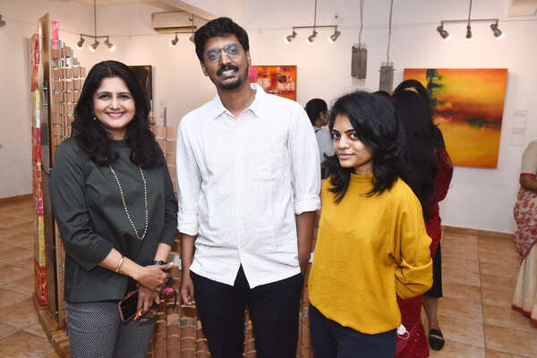 Hari Kumar Pictures