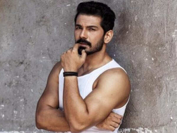 Abhinav Shukla Images