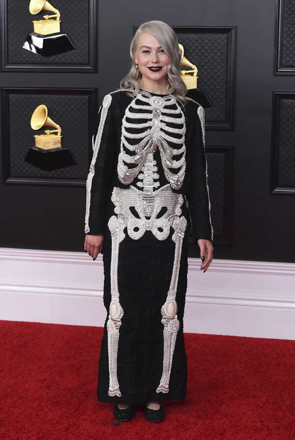 Phoebe Bridgers Pictures