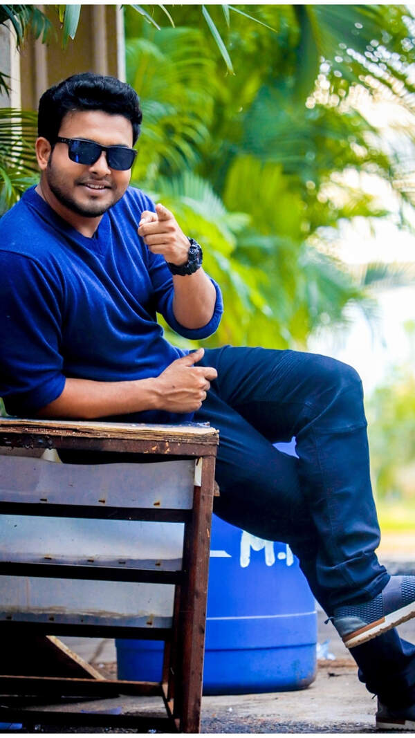 Getup Srinu Images