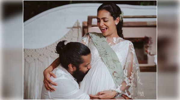 Balu and Aileena waiting for their bundle of joy