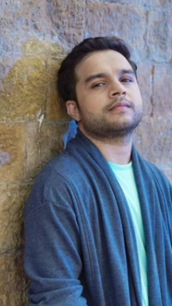 Hardik Sangani Images