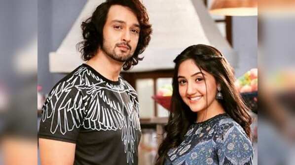 Ashnoor Kaur and Sourabh Raaj Jain in Patiala Babes