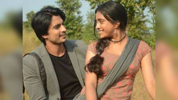 Sumbul Touqeer Khan and Gashmeer Mahajani in Imlie