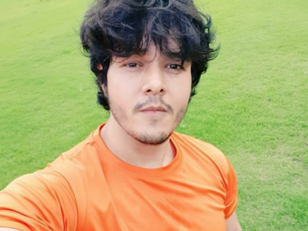 Aniruddh Dave Photos