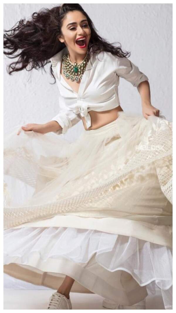 Amruta Khanvilkar Wallpapers
