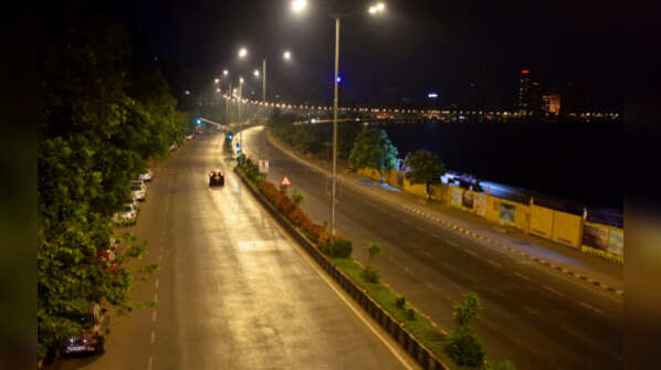 Night curfew in Mumbai