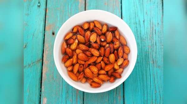Best way to eat almonds
