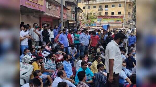 Dombivli shopkeepers booked