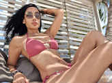 Vacation pictures of Sofia Hayat will make you hit the beach!