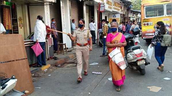 Police on duty!