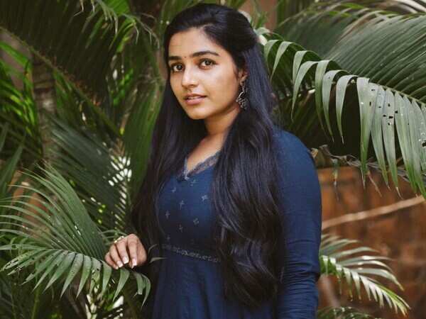 Rajisha Vijayan Wallpapers