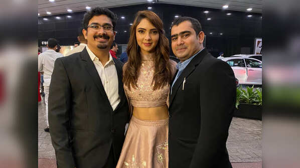 I love both my brothers a lot, says, Pooja Banerjee