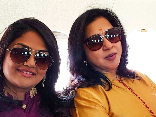 Radikaa Sarathkumar Wallpapers