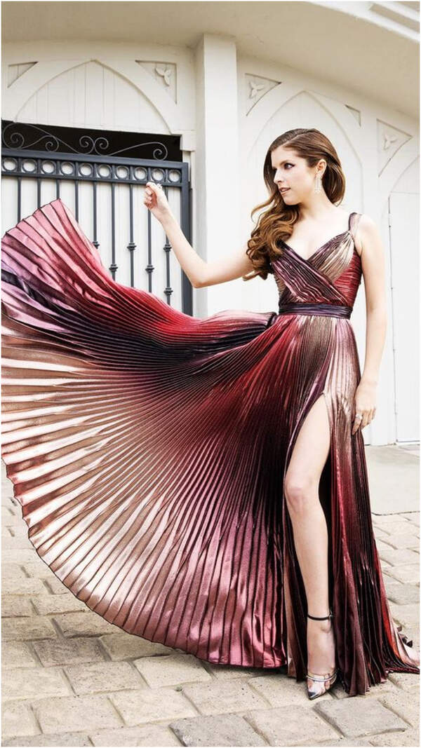 Anna Kendrick Images