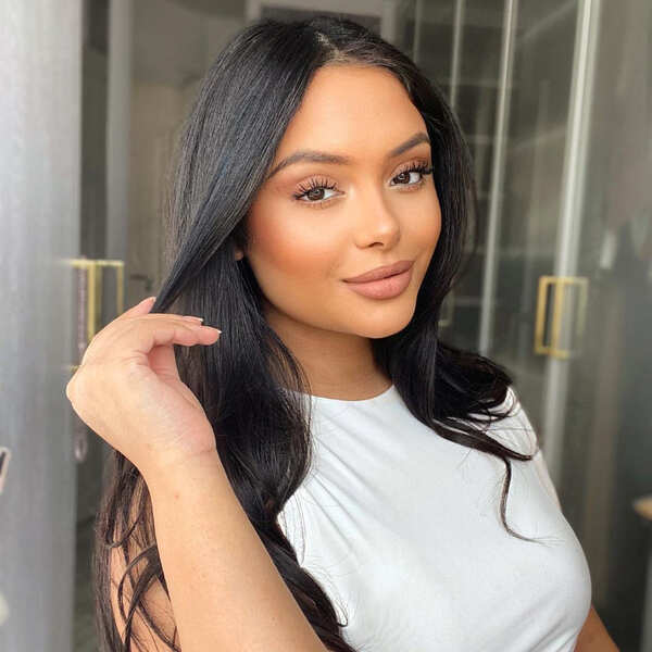 Afshan Azad Pictures