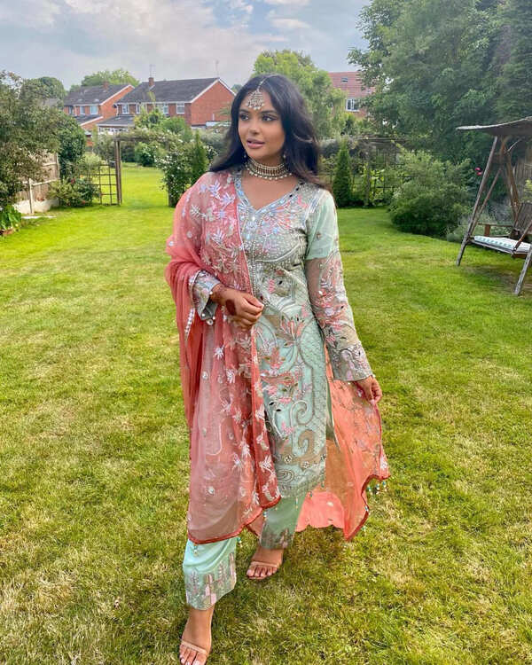 Afshan Azad