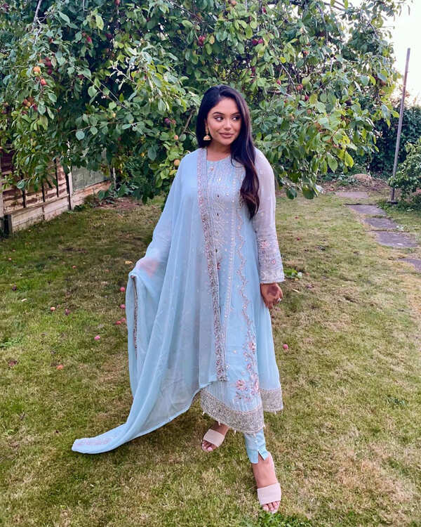 Afshan Azad Photos