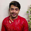 Article image for: Sayak Chakraborty wishes evreryone <i class="tbold">shubho</i> Nabobarsho