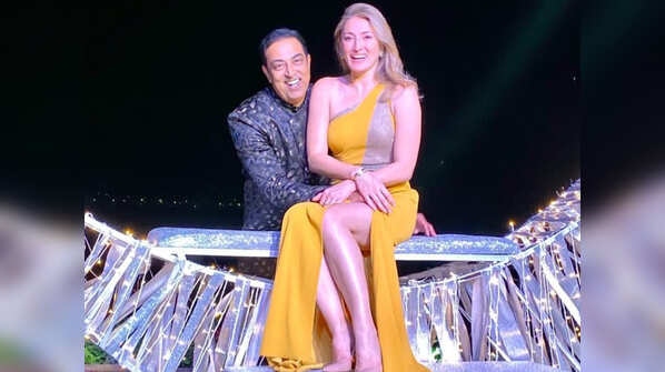 Vindu Dara Singh - Dina Umarova