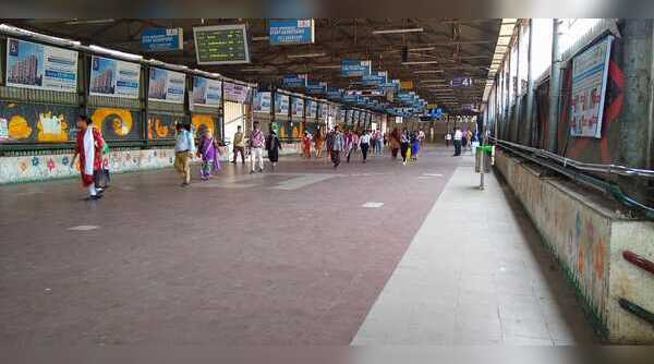 Ghatkopar wears an empty look