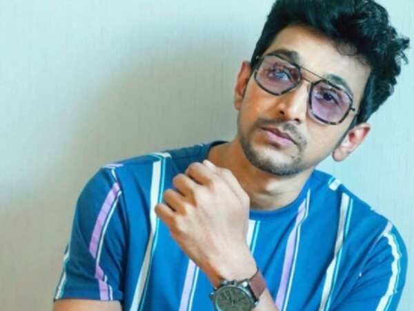 Pratik Gandhi Stills