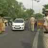 Police pickets placed in Nizamuddin area for checking of vehicles & movement of people during Covid-induced six-day lockdown