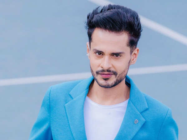 Shardul Pandit Stills