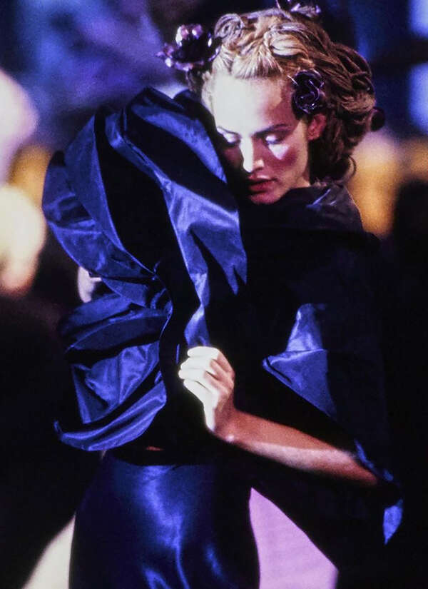 Amber Valletta Images
