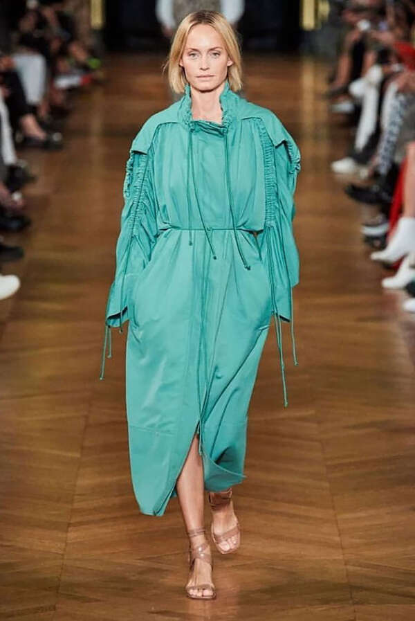 Amber Valletta