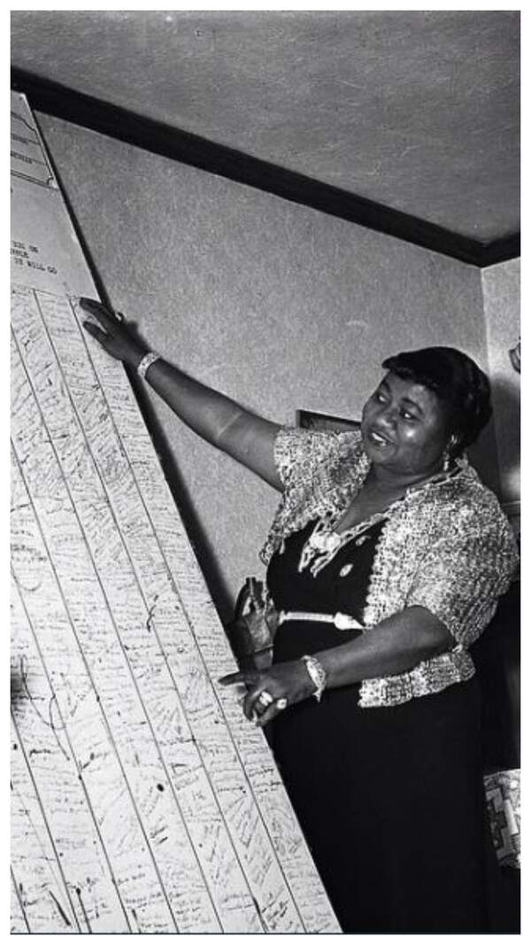Hattie McDaniel Photos