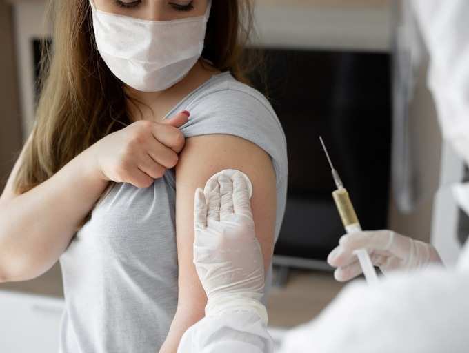 Coronavirus vaccine:Is it safe to take the COVID-19 vaccine during  menstruation? Doctors clear the truth! | The Times of India