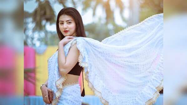 Actress Nabanita Malakar is a diva off-screen; see pics