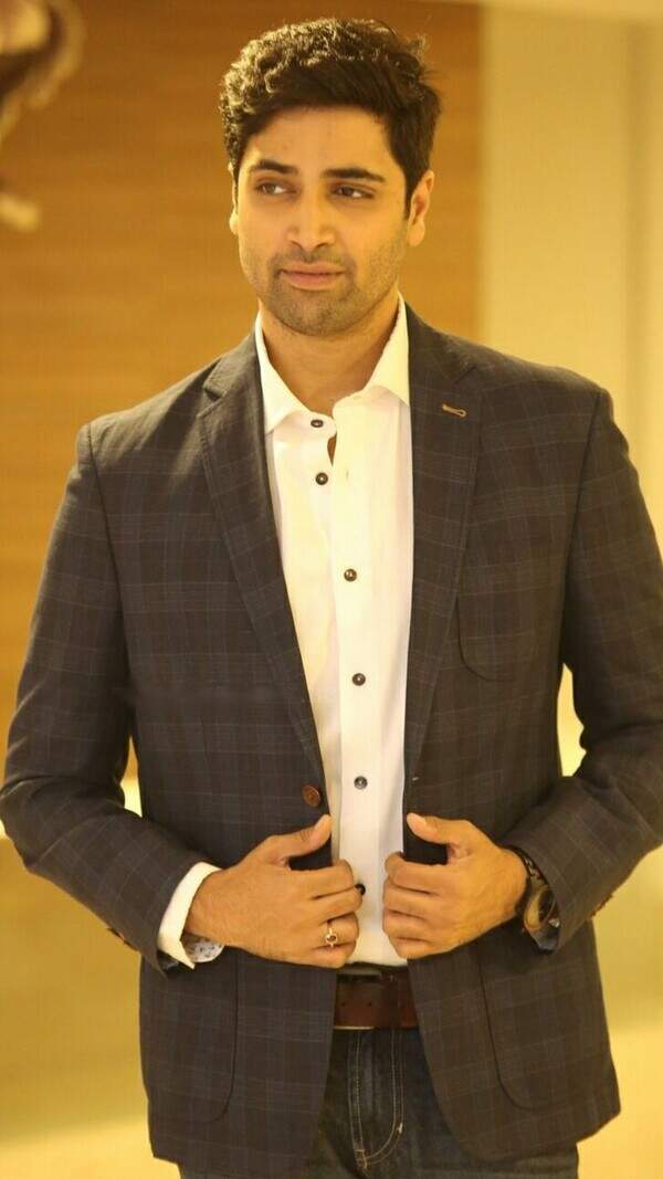 Adivi Sesh Wallpapers