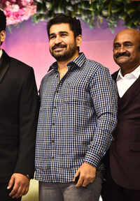 Article image for: New pictures of <i class="tbold">Vijay Antony</i>