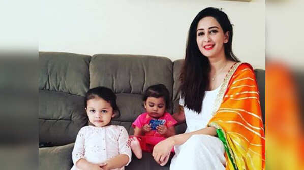 Chahatt Khanna, 34