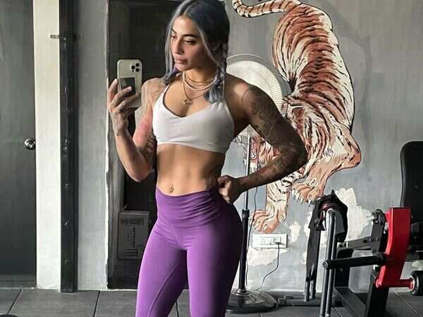 Bani J Photos