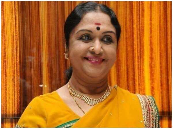 Saroja Wallpapers