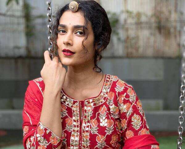Aakanksha Singh Images