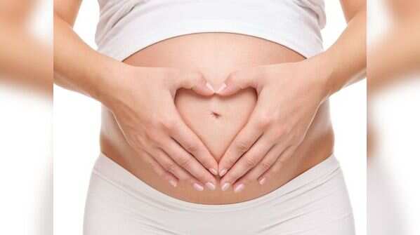 7 ways to make your pregnant wife feel loved